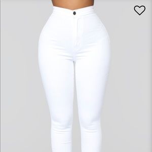 White skinny jeans